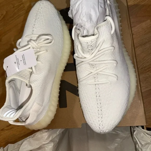 Adidas Yeezy Boost 350 V2 Box in Brown and Black - Picture 10 of 13